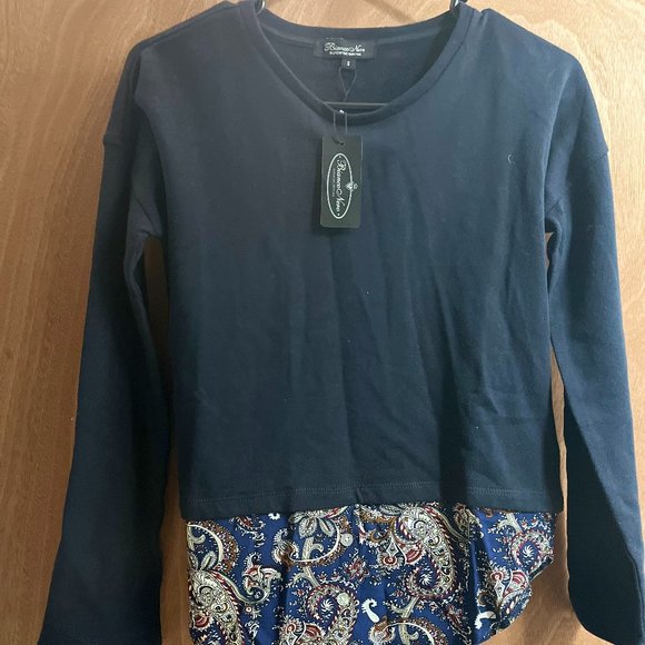NWT Girls Bianco Nero Blue Sweater size 9 / 10 - Picture 1 of 3